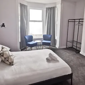 Richmond By Switchback Apartment