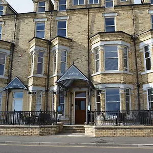 5 - 28159 Filey